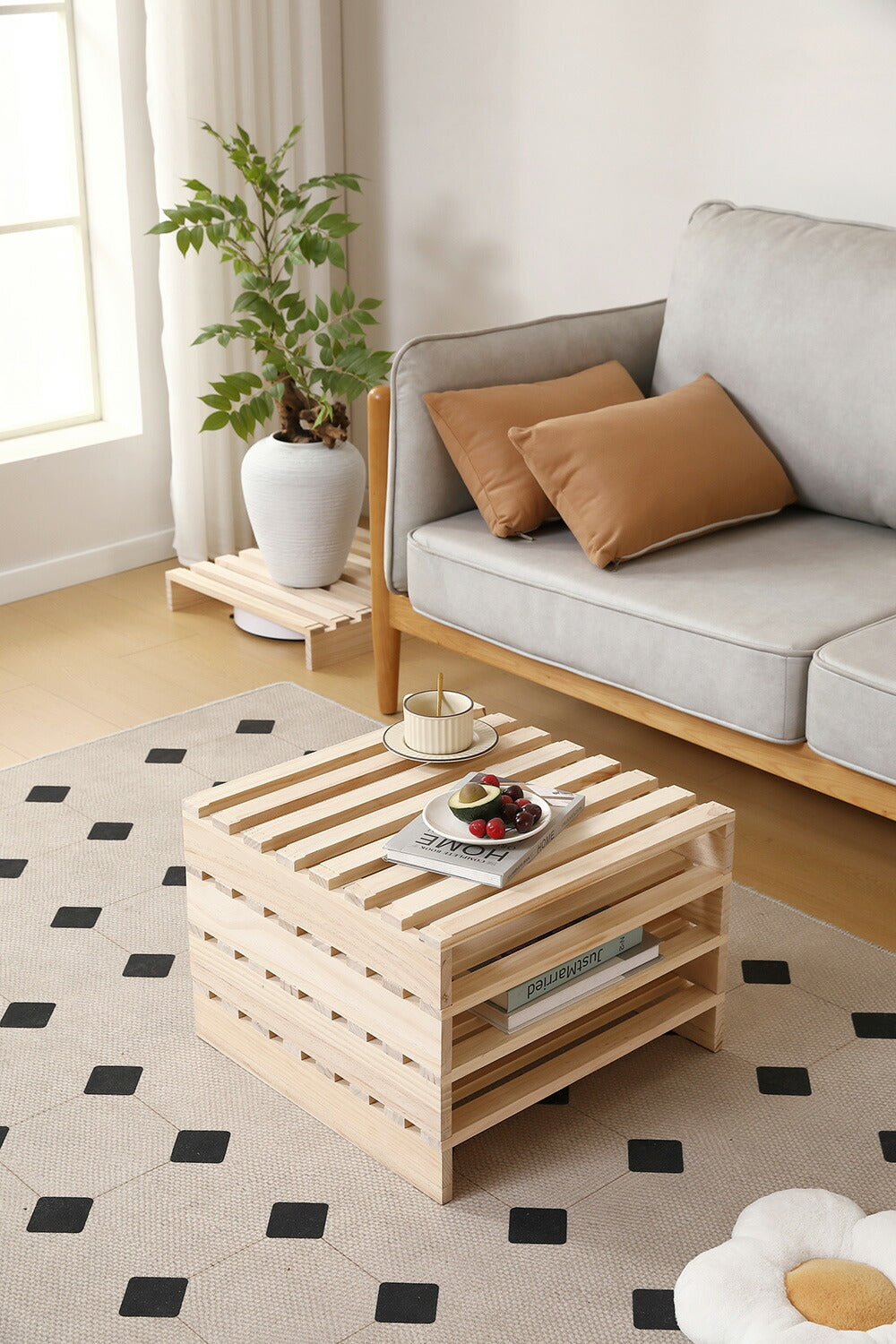 【8枚セット】パレットベッド すのこベッド コンセント付き 天然パイン材 ローベッド 50*50cm 組み換え自由 木製 天然木 軽量 ベッド パレット ロータイプ ベッドフレーム お掃除ロボ対応