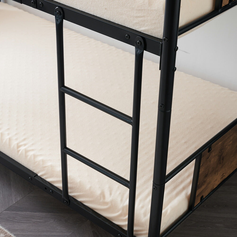 【ブラック/ホワイト】三段ベッド 子供 パイプベッド 大人用 シングル ベッド パイプベッド 3段ベッド はしご付き スチール コンパクト 分離可能 省スペース 寮 白 黒 二色展開 耐震
