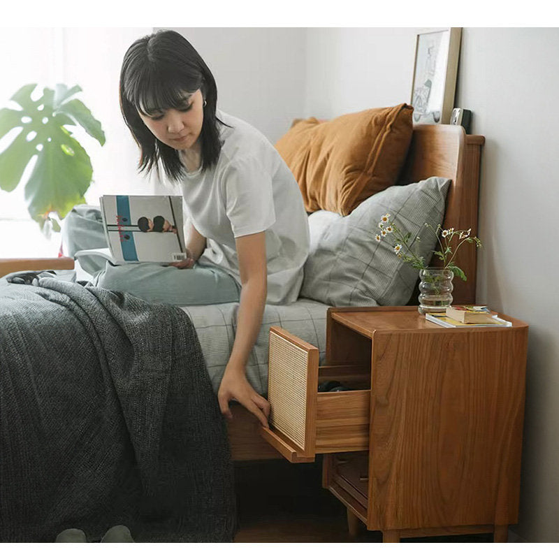 Casaconer | ナイトテーブル・木製・天然木・おしゃれ・シンプル・収納付き・小物収納・47