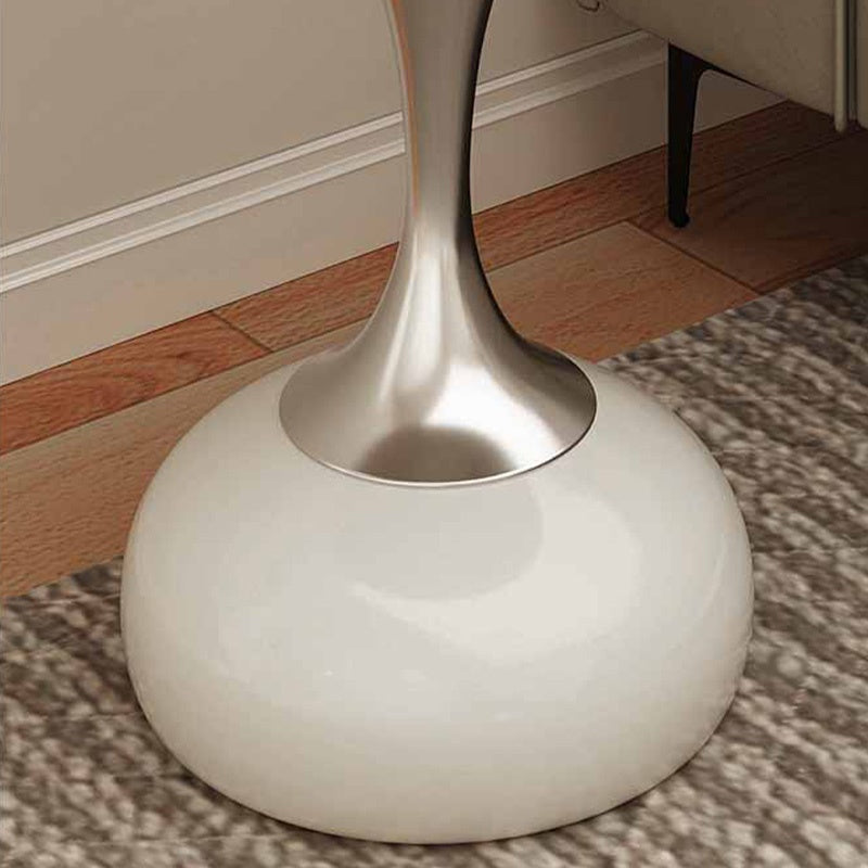 サイドテーブル 幅40cm スチール製 モダンデザイン ベージュ/ブラック シルバーカラー 高級感 小型ローテーブル ベッドサイド ソファ横テーブル 置き台 造形美 デザイン インテリア おしゃれ