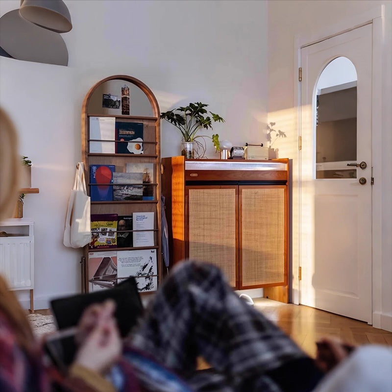 Casaconer | 姿見ミラー付きマガジンラック・全身鏡付き収納・キャスター付き・スタンドミラー・書類収納付き・移動式ワゴン・回転式ミラー・木製・ウォールナット/ナチュラル/ブラック・おしゃれ・一人暮らし・北欧風