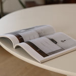 Casaconer | セラミックダイニングテーブル・丸食卓・白・黒・2色・モダンデザイン・球体ベース・2人/4人掛け・おしゃれ