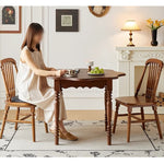 Casaconer | ダイニングテーブル・丸型・天然木製・直径100cm・高さ73cm・2人掛け/4人掛け・アンティーク調・波型天板・クラシックデザイン・ブラック/胡桃色