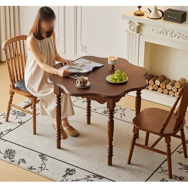 Casaconer | ダイニングテーブル・丸型・天然木製・直径100cm・高さ73cm・2人掛け/4人掛け・アンティーク調・波型天板・クラシックデザイン・ブラック/胡桃色