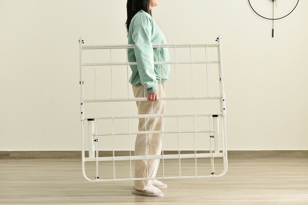 【マットレス付き】【ホワイト/ブラック】パイプベッド 折りたたみベッド 折り畳み シングル 組立簡単 ベッド 下収納 シングルベッド 収納 耐荷重200kg ベッドフレーム コンパクト ベッド 長さ195cm 白 黒 2色展開 省スペース 一人暮らし 単身赴任 新生活 通気性 7日内出荷