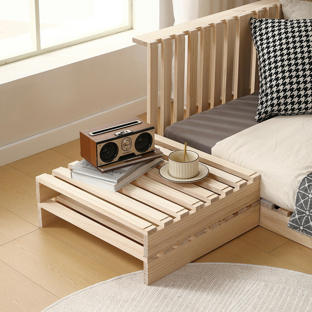 【4枚セット】パレットベッド すのこベッド コンセント付き 天然パイン材 ローベッド 50*50cm 組み換え自由 木製 天然木 軽量 ベッド パレット ロータイプ ベッドフレーム お掃除ロボ対応 7日内出荷