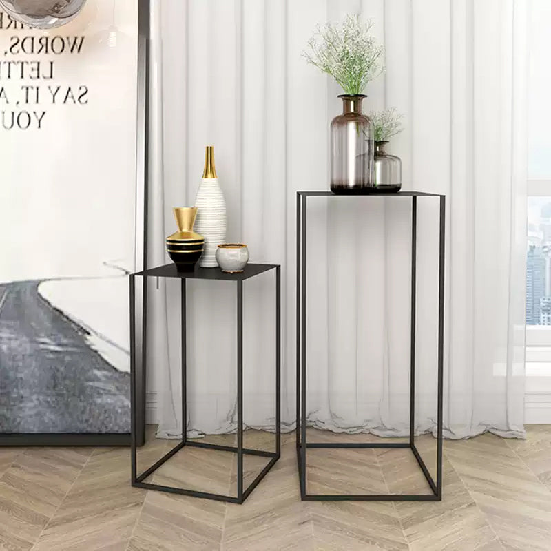 スチール製 ディスプレイラック 完成品 サイドテーブル 高さ54cm／74cm 置物スタンド 壁寄せラック インテリア展示台 マットブラック シンプルデザイン オフィス・リビング収納