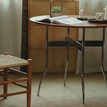 Casaconer | ダイニングテーブル・無垢材天板・スチール脚・円型・食卓テーブル・直径80cm/100cm・4人・6人掛け・おしゃれ・モダン・ナチュラル/ウォルナットカラー・リビング・お手入れ・耐摩耗・艶消し・丸テーブル