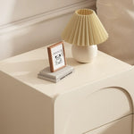 サイドテーブル,ナイトテーブル,クリーム,フェミニン,寝室,ベッドルーム,キュート,シンプル